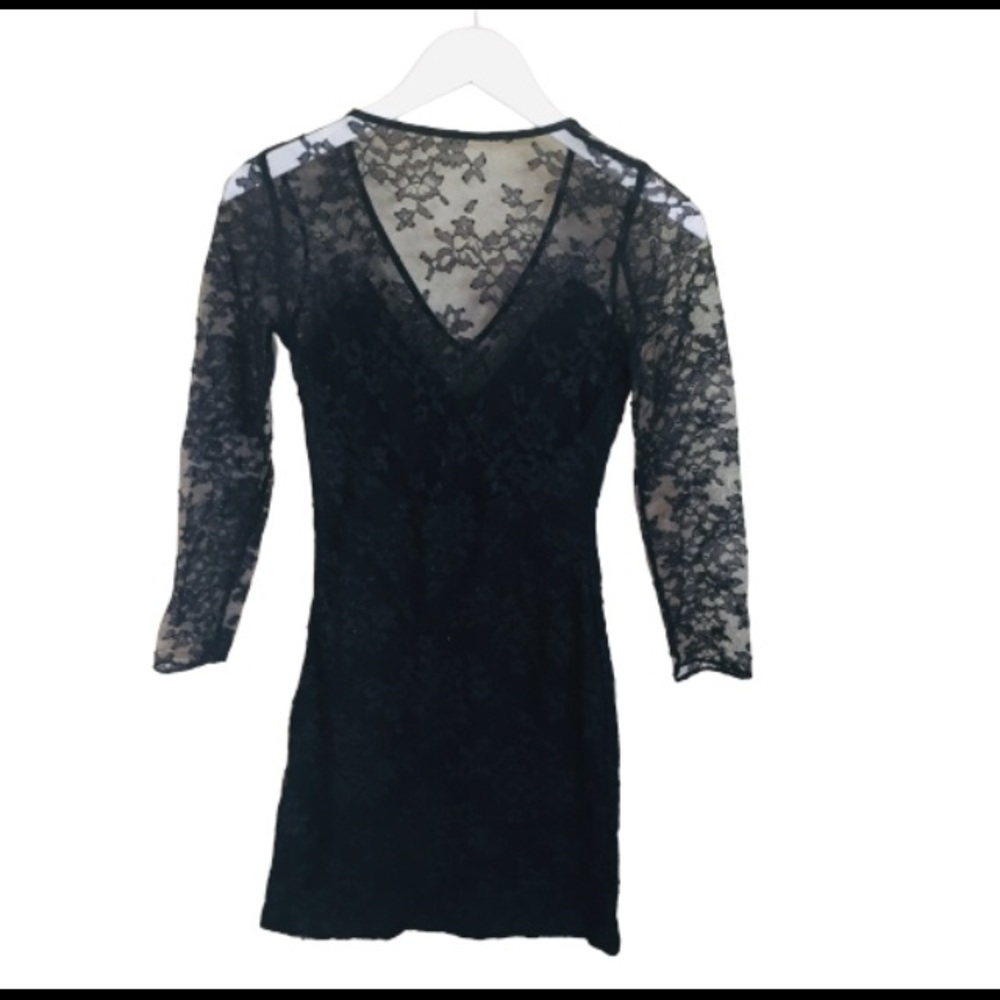 EXPRESS V Cut Long Sleeve Cocktail Dress With Lace Overlay Black Size Small - Picture 6 of 9